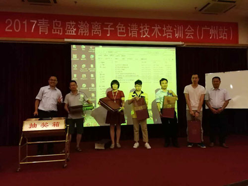 獲獎(jiǎng)合影 獲獎(jiǎng)合影