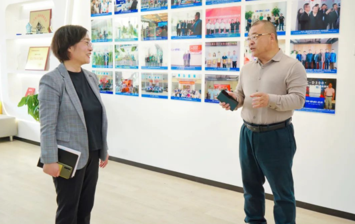 嶗山風(fēng)景名勝區(qū)管理局常務(wù)副局長、區(qū)文旅委主任王春一行蒞臨盛瀚調(diào)研指導(dǎo)